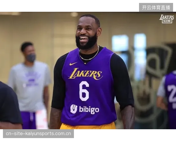 联合东道主加拿大队阵容齐整,核心球员阿方索·戴维斯确认将出战揭幕战 联合东道主加拿大队阵容齐整,核心球员阿方索·戴维斯确认将出战揭幕战